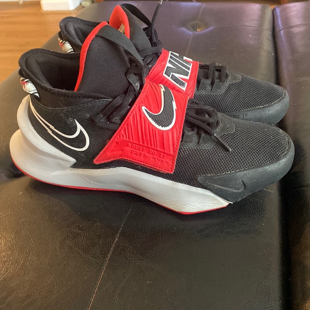 Nike Youth Future Court Sneakers